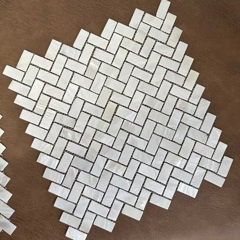 Gach Mosaic Vo So Trang Nhien Hinh Vay Ca Op Tuong Phong - Daisan Store