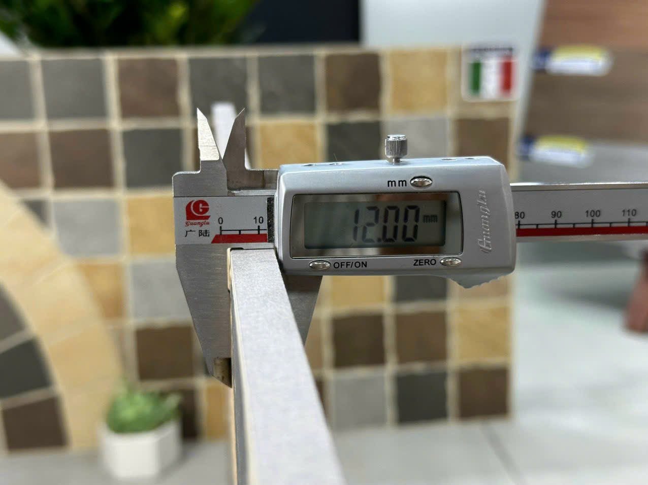 Gạch ốp lát Apodio PA12367005 (dày 12mm) - Daisan Store