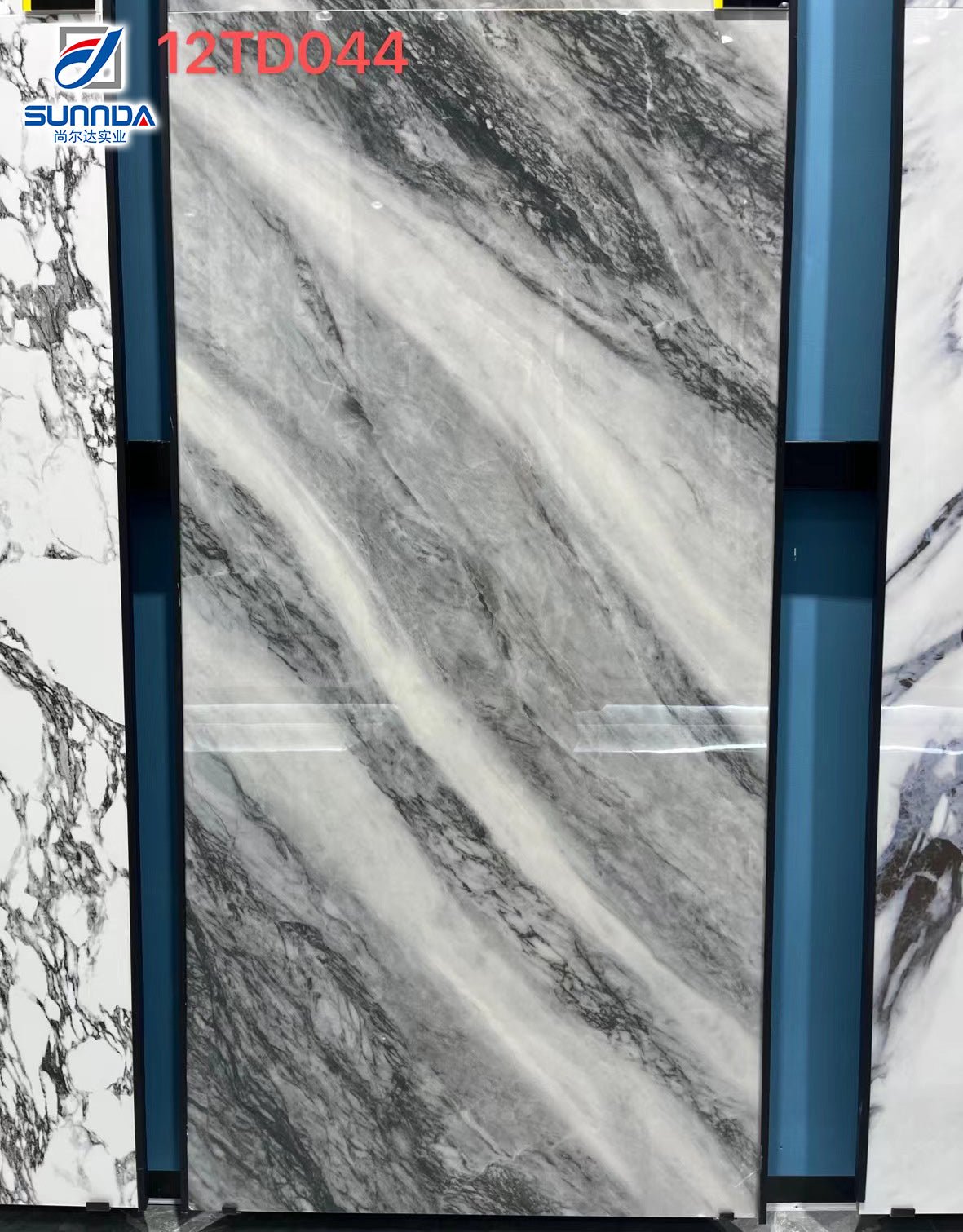 Gạch Porcelain Lát Sàn CHINA SUNNDA, Sản Xuất Tại Nhà Máy Phật Sơn, Loại Đồng Chất Vân Cẩm Thạch Cao Cấp, Bề Mặt Tráng Men Bóng Cao Đánh Bóng, Kích Thước 600x1200mm - Daisan Store