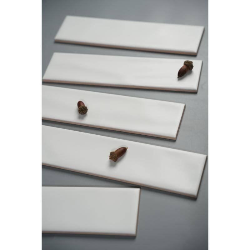 Gạch thẻ 75*300 trắng mờ lượn mặt FWH0312M - Daisan Store