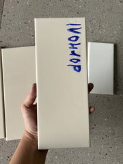 Gạch thẻ KT 100x250 màu be bóng phẳng IV0410P - Daisan Store