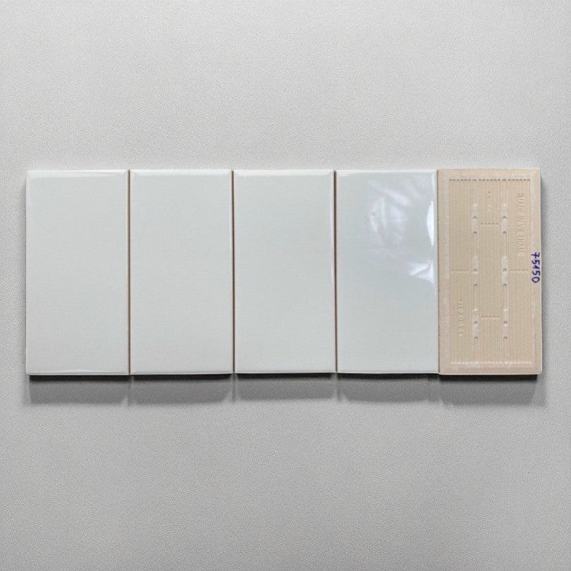 Gạch thẻ trắng bóng phẳng hàng ưu 75x150mm PSTA75150 - Daisan Store