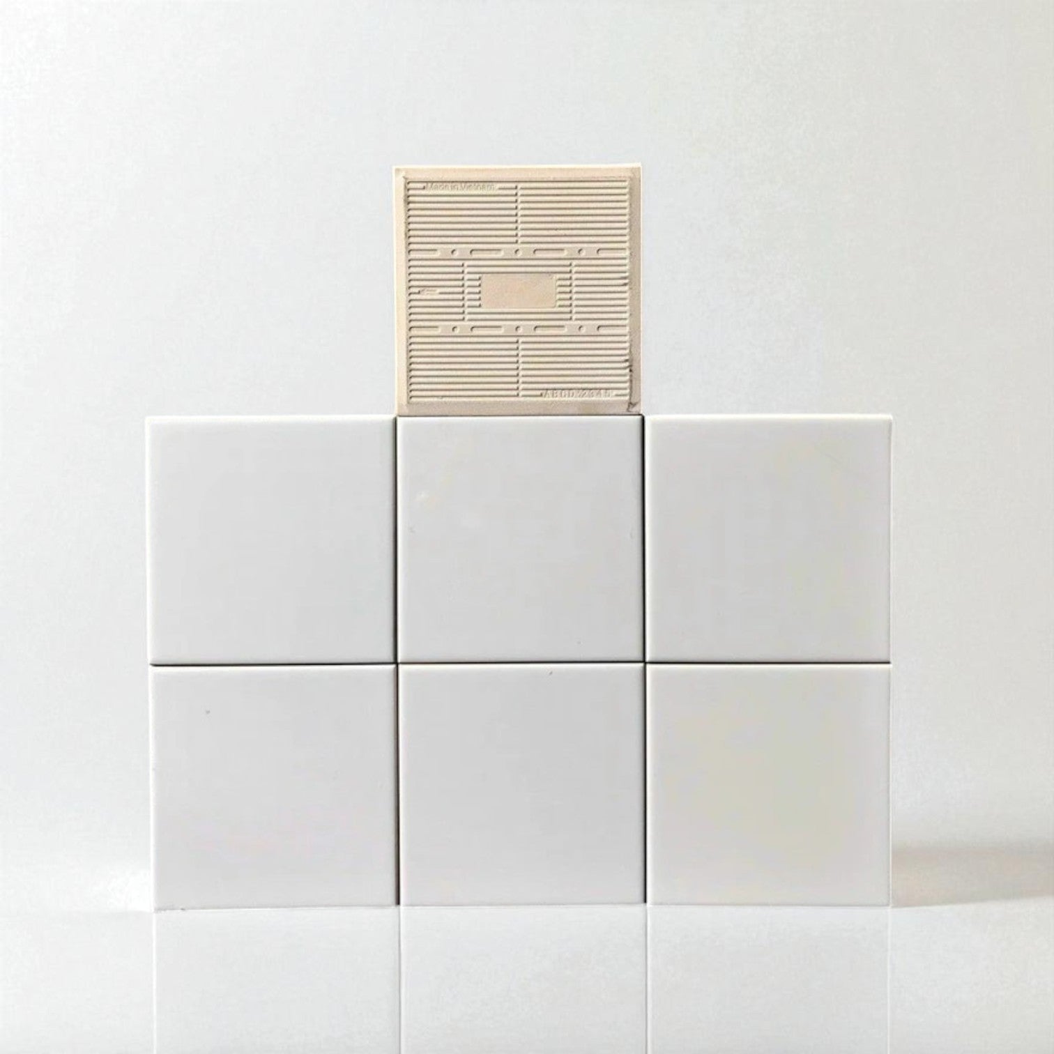 Gạch thẻ Việt Nam KT 150x150mm trắng bóng loại 1 mã STA150150 - Daisan Store