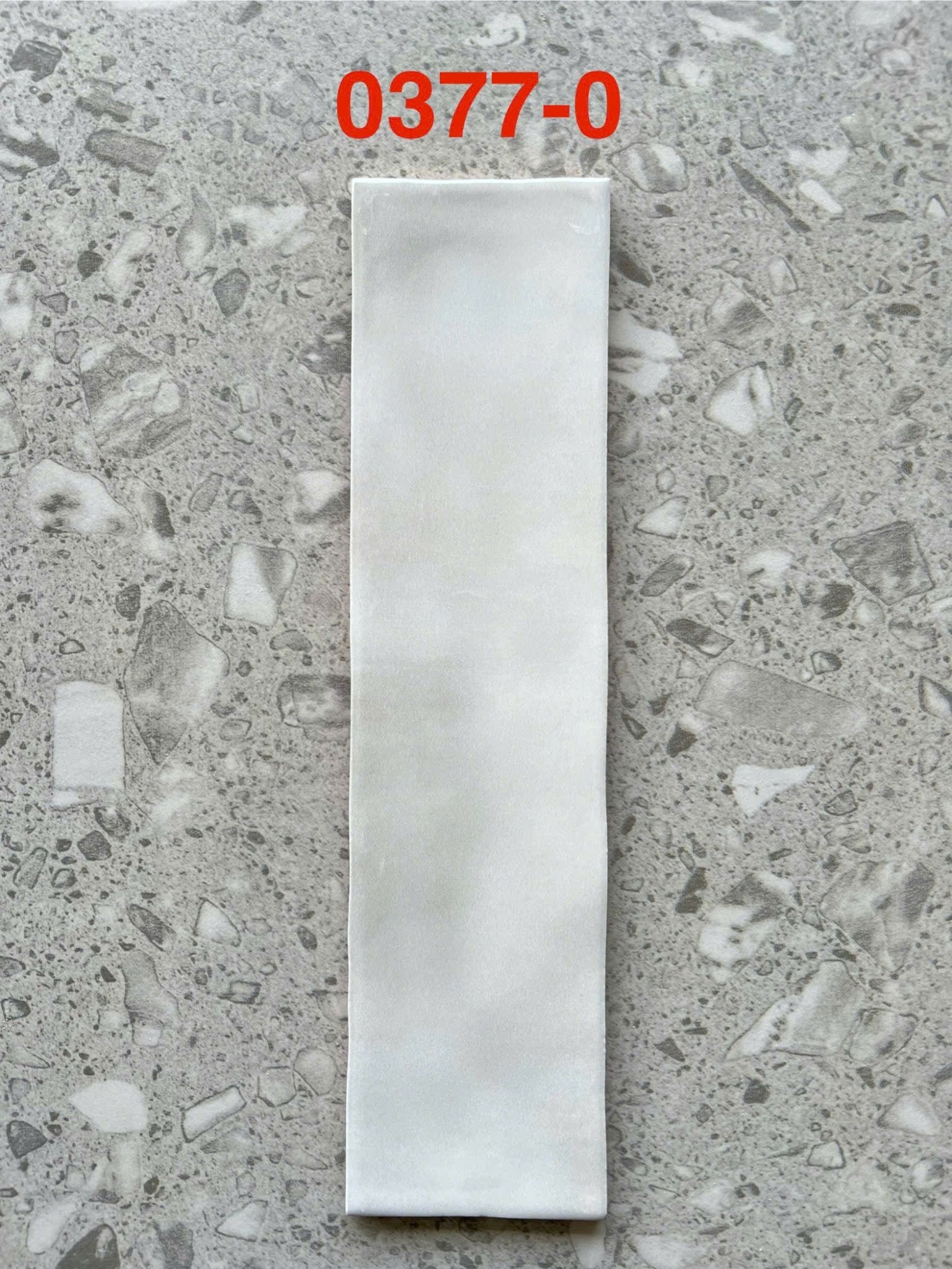 Gạch thẻ Việt Nam KT 75*300 xám nhạt bóng lượn loại 1 mã 0377 - 0 - Daisan Store