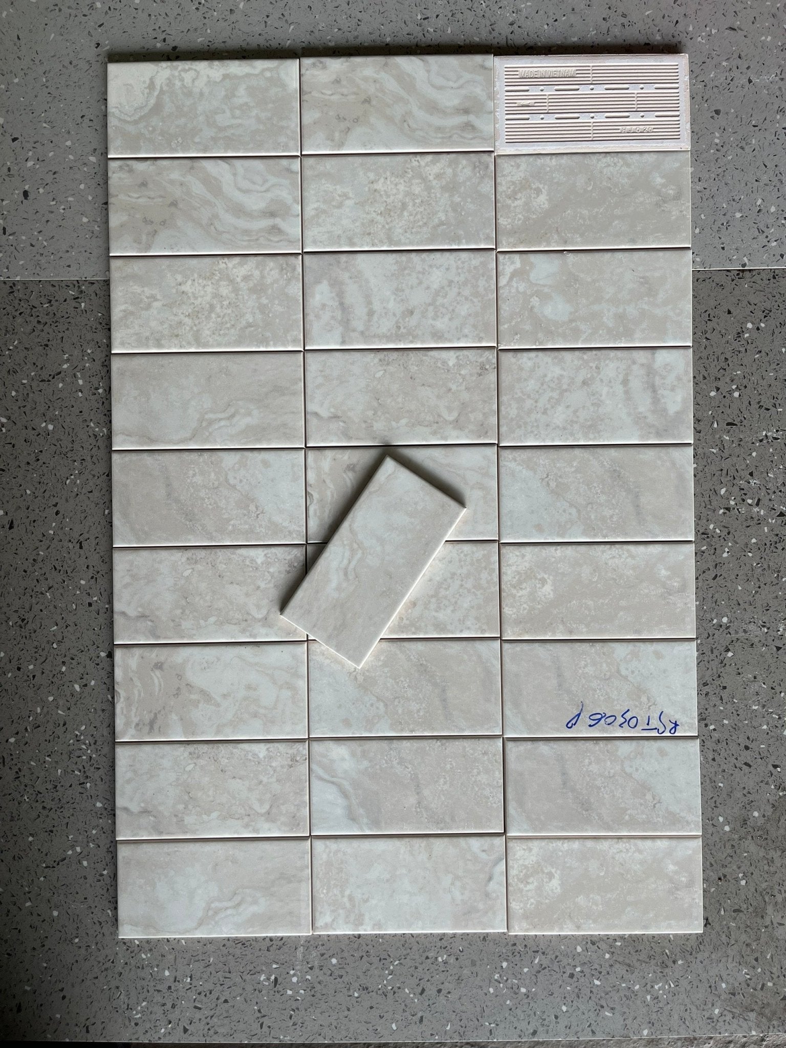 Gạch thẻ Việt Nam KT 75x150mm loang loại 1 mã RST0306P - Daisan Store