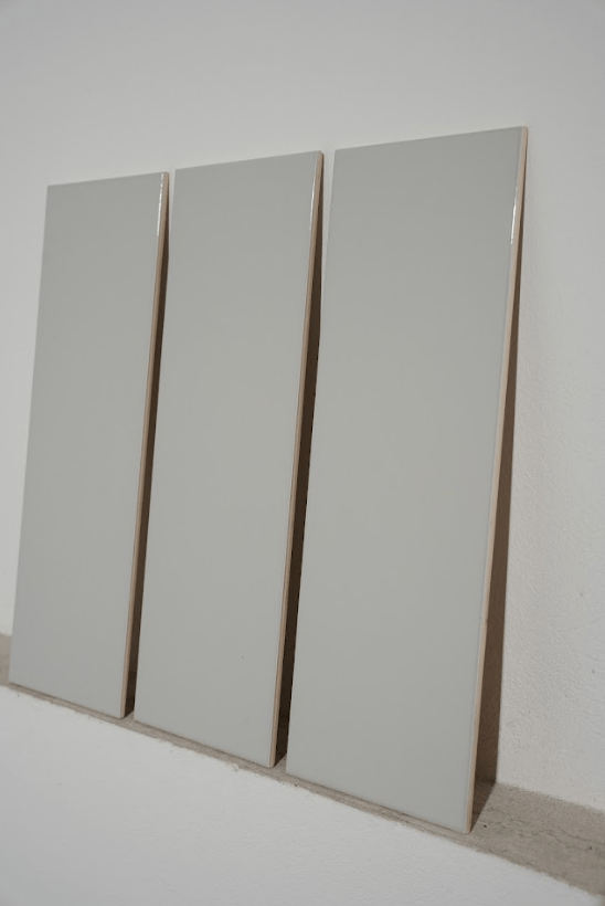 Gạch thẻ xám lạnh bóng phẳng KT 150x450x16mm GR0618P - Daisan Store