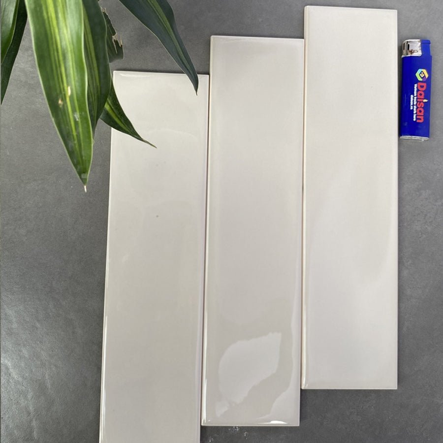 Gạch thẻ xám nhạt bóng lượn sóng KT 75x300mm mã FAO312PM - Daisan Store