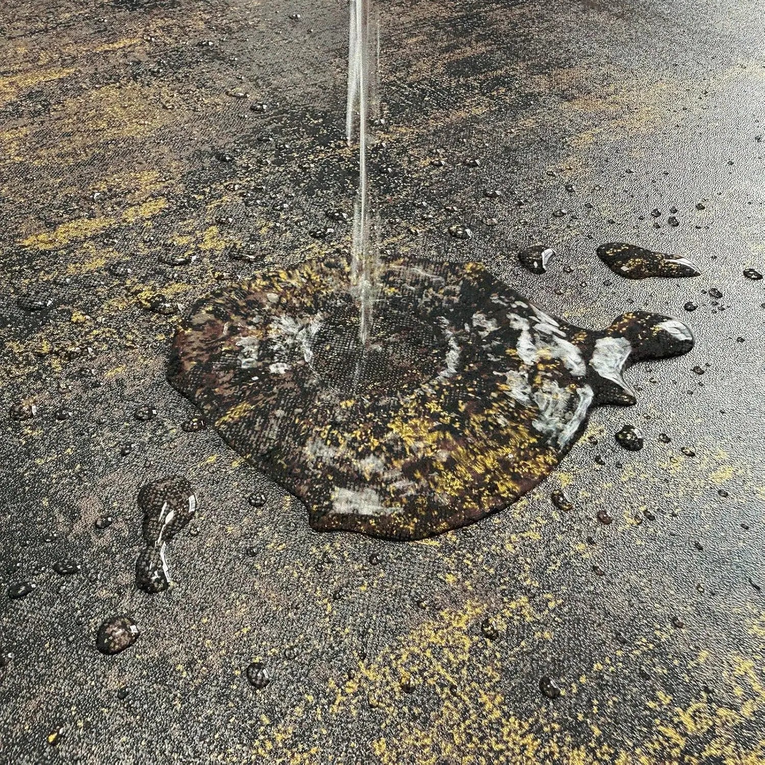 Giay Dan Tuong Kim Loai Den Vang Co Dien Tu Dinh Cao Cap - Daisan Store