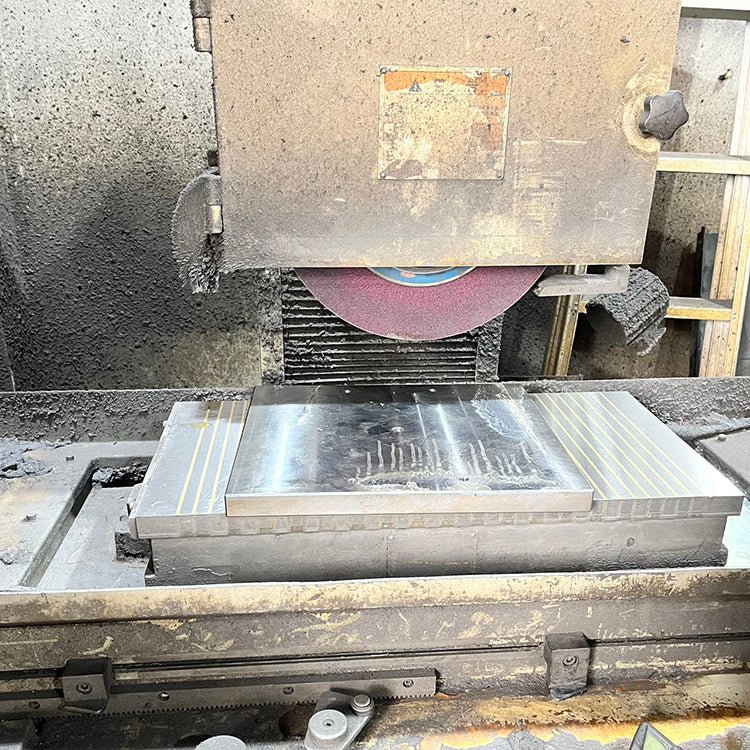 Hệ thống chêm cân bằng gạch nhựa chuyên nghiệp thiết kế hiện đại - Daisan Store