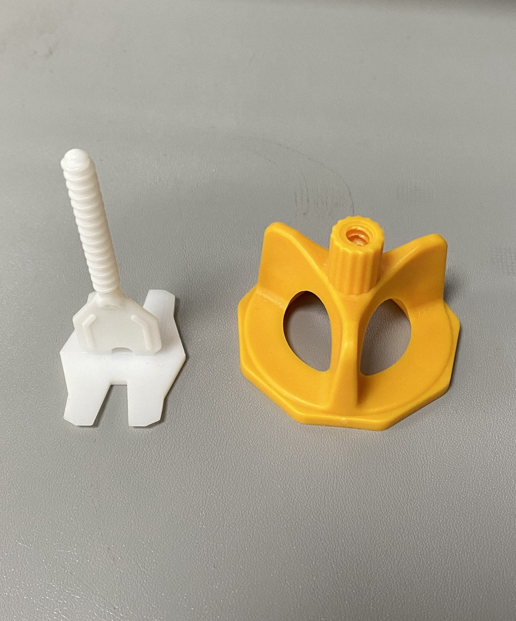 Khóa Nâng Bằng Phẳng Gạch - Daisan Store