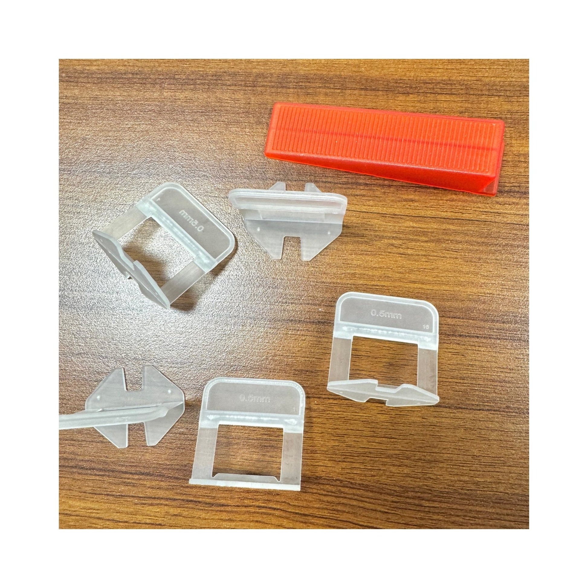 Khóa Nâng Bằng Phẳng Gạch Nhựa - Daisan Store