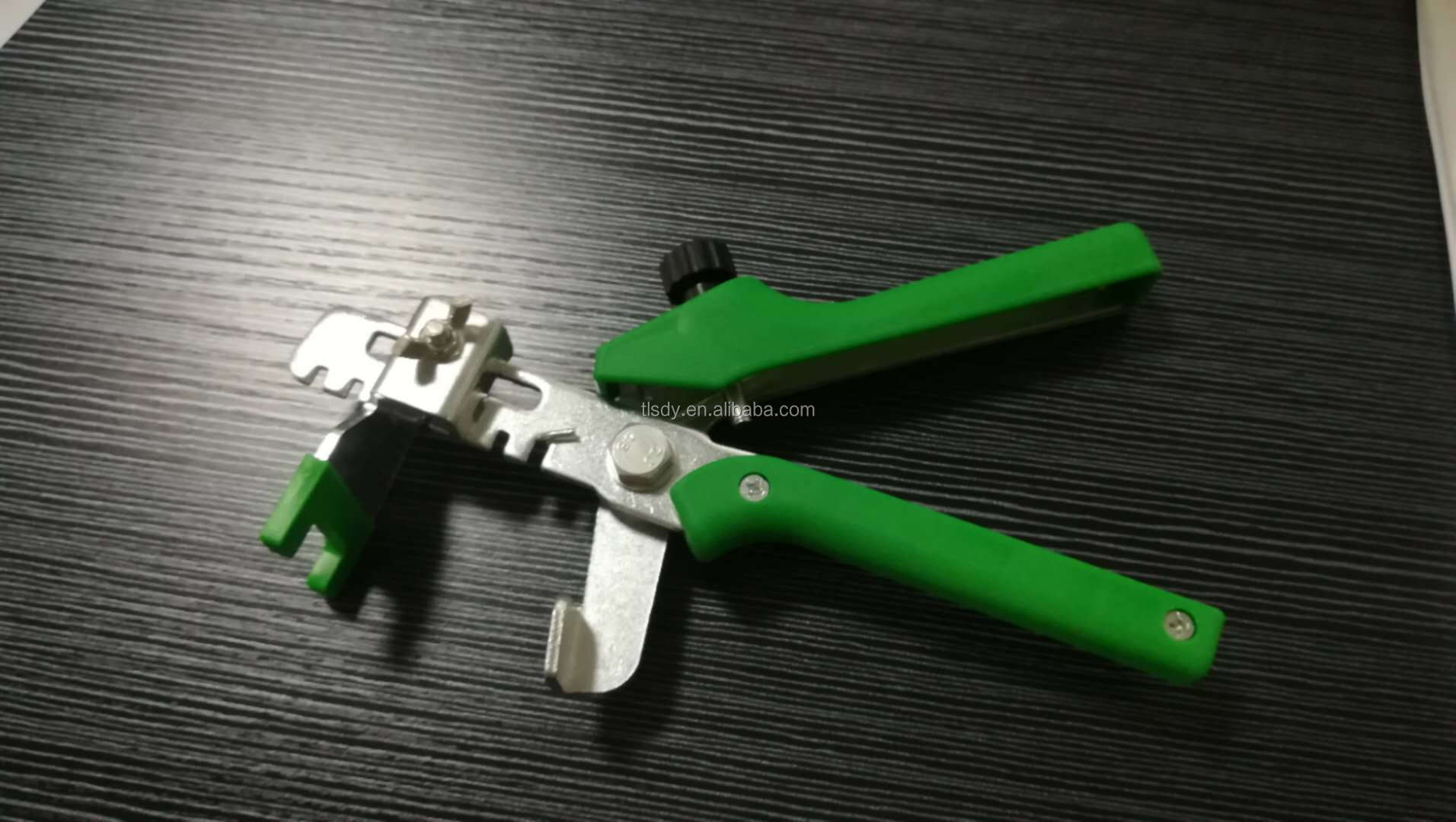 Kìm cân bằng gạch lát nền - Daisan Store