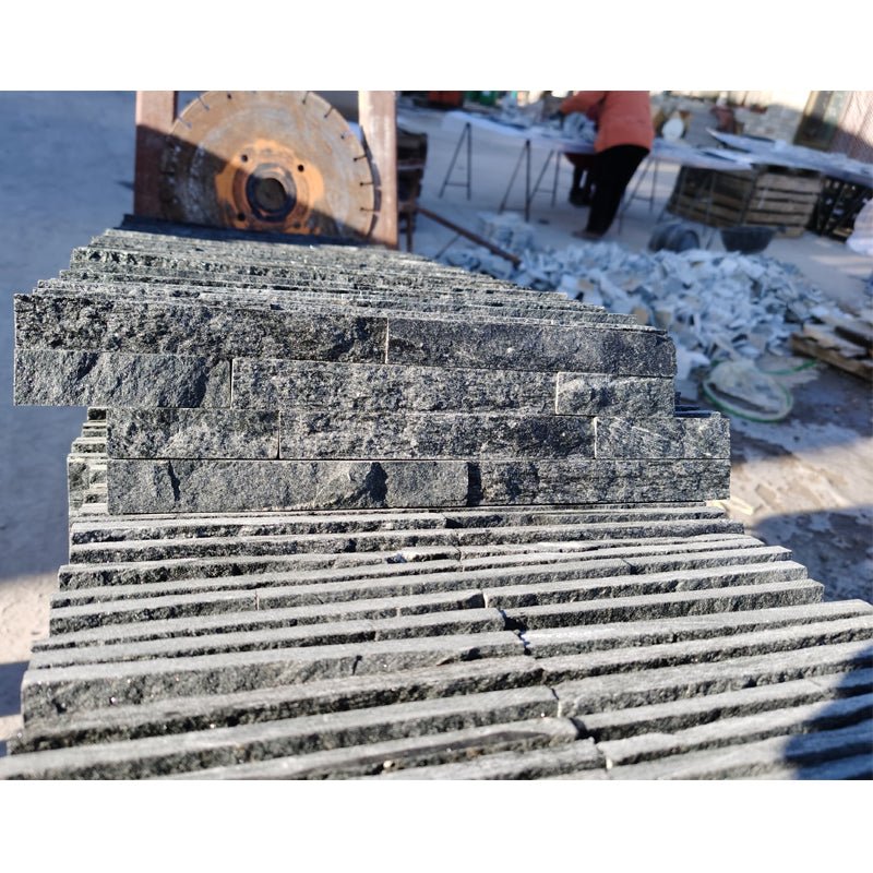 Lát đá ốp tường ngoài trời màu đen - Daisan Store