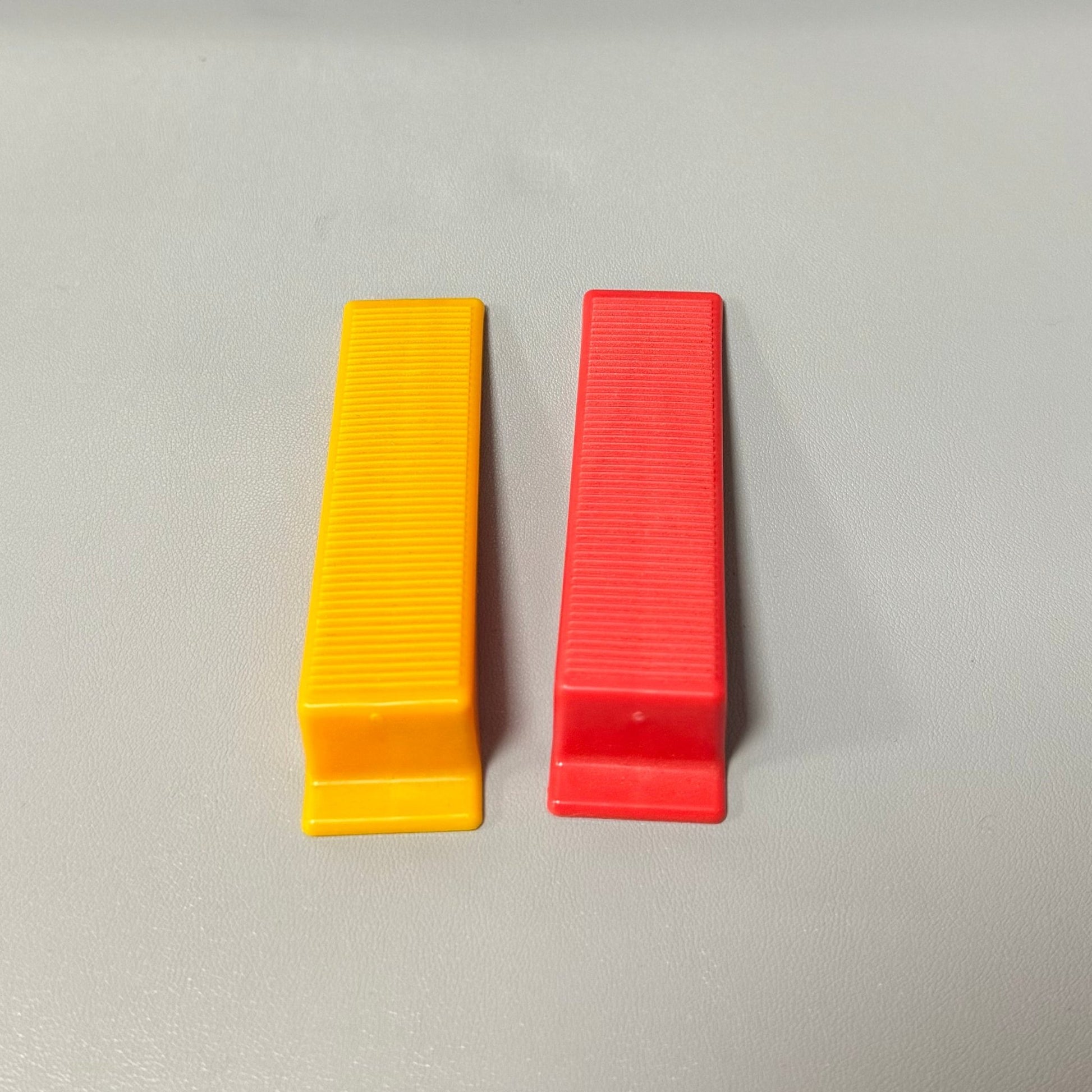 Mẫu miễn phí và phụ kiện gạch nhựa các kiểu dáng khác nhau, hệ thống cân bằng gạch - Daisan Store