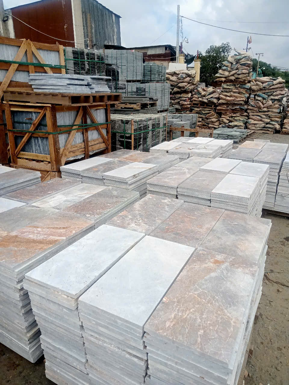 Đá mài bóng vàng bông 30x60x1,8