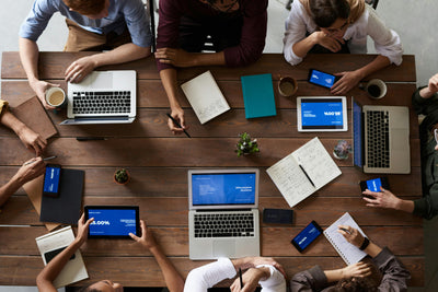 Hỗ trợ tăng trưởng: chương trình đồng marketing, đào tạo, kỹ thuật.