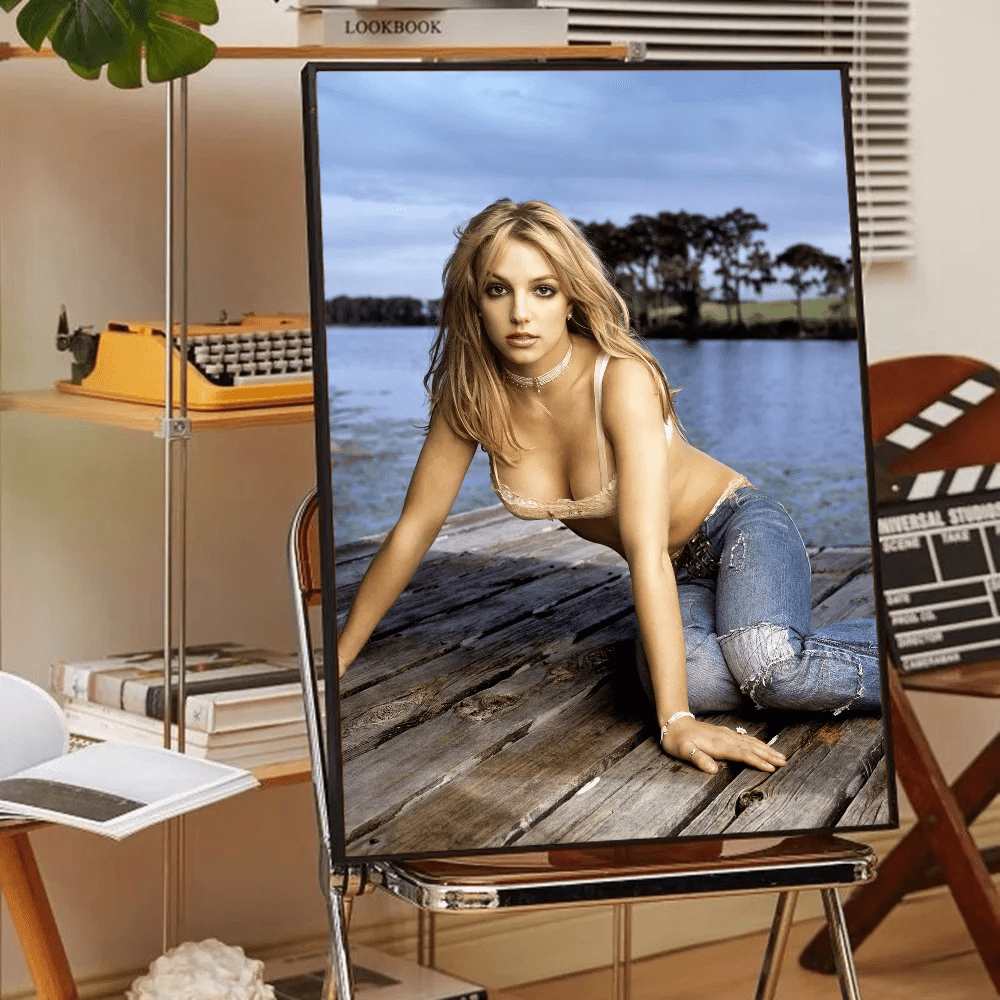Poster Britney Spears Waterproof Dan Tuong Trang Tri Phong - Daisan Store