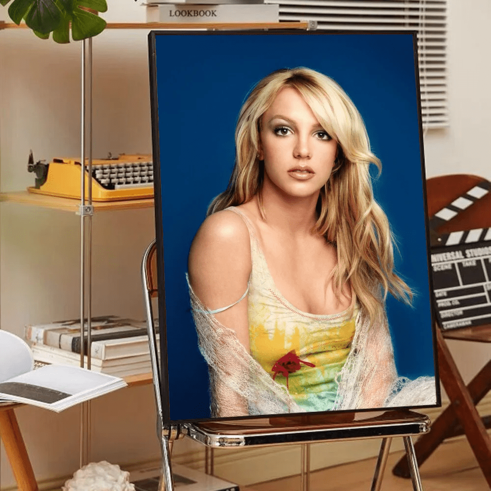 Poster Britney Spears Waterproof Dan Tuong Trang Tri Phong - Daisan Store