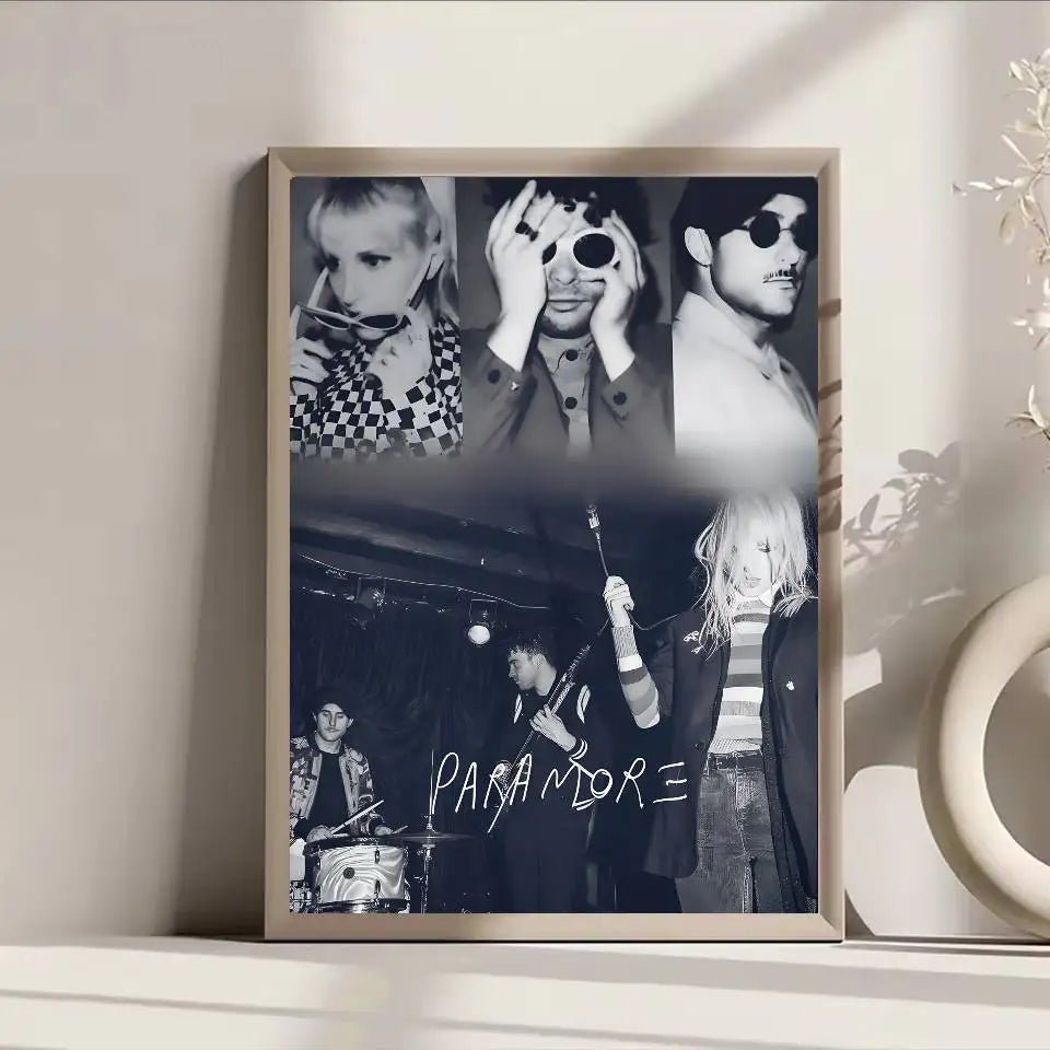 Poster Paramore Decal Dan Tuong Chong Tham Quan Ca Phe - Daisan Store