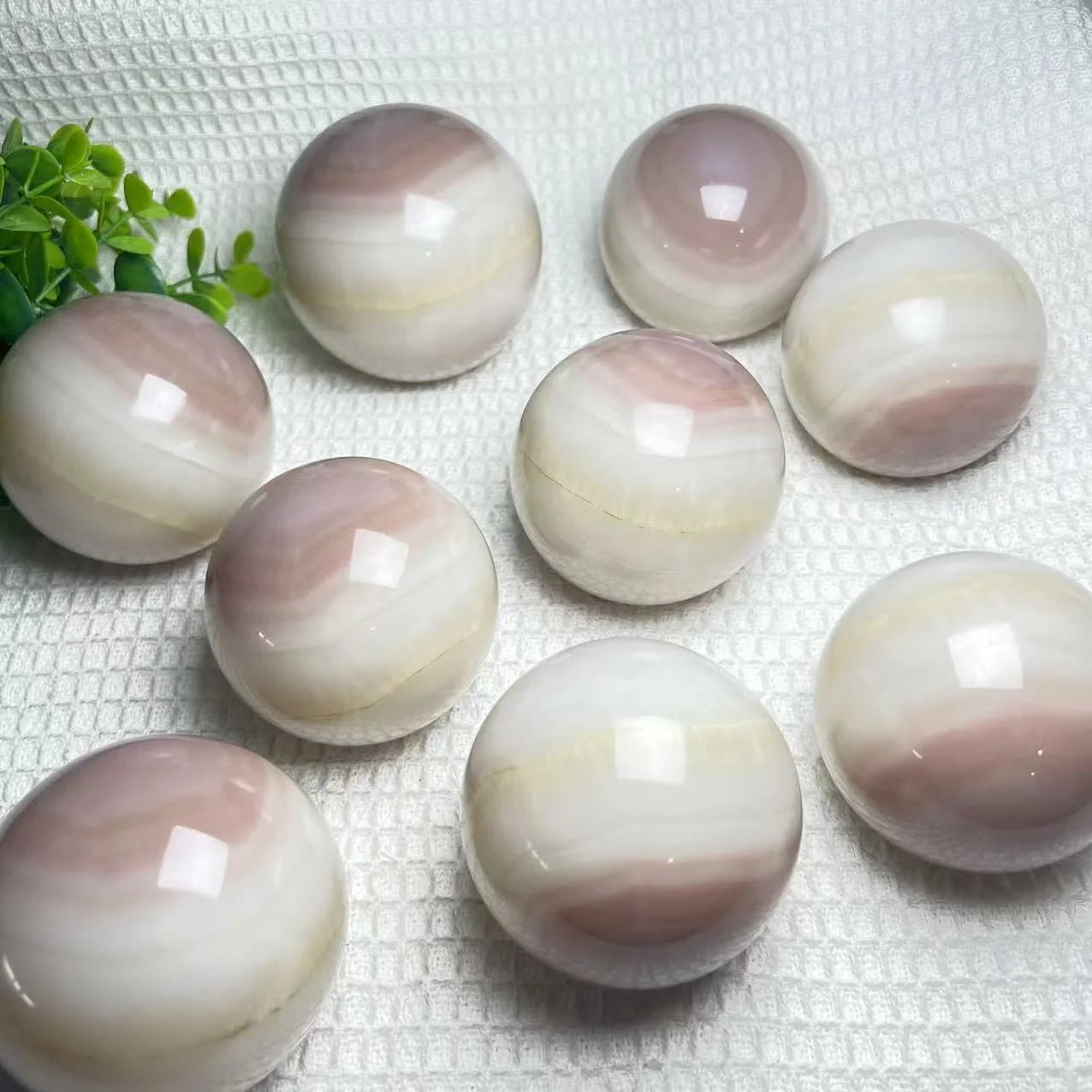Quả Cầu Onyx Hồng Ngọc Agate Tròn Trang Trí Phong Thủy - Daisan Store