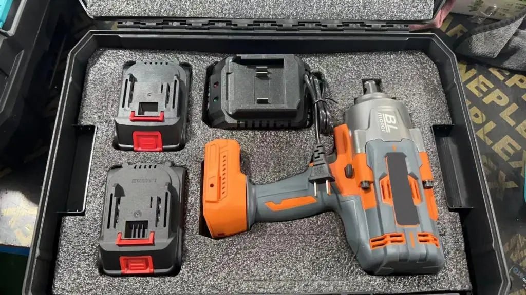 Vặn Bu Lông Không Dây Brushless 2100 Nm Mũi 3 4 Pin Makita - Daisan Store