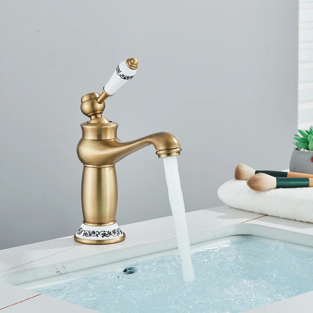 Vòi Lavabo Đồng Cổ Điển Tay Gốm Nóng Lạnh Sang Trọng - Daisan Store