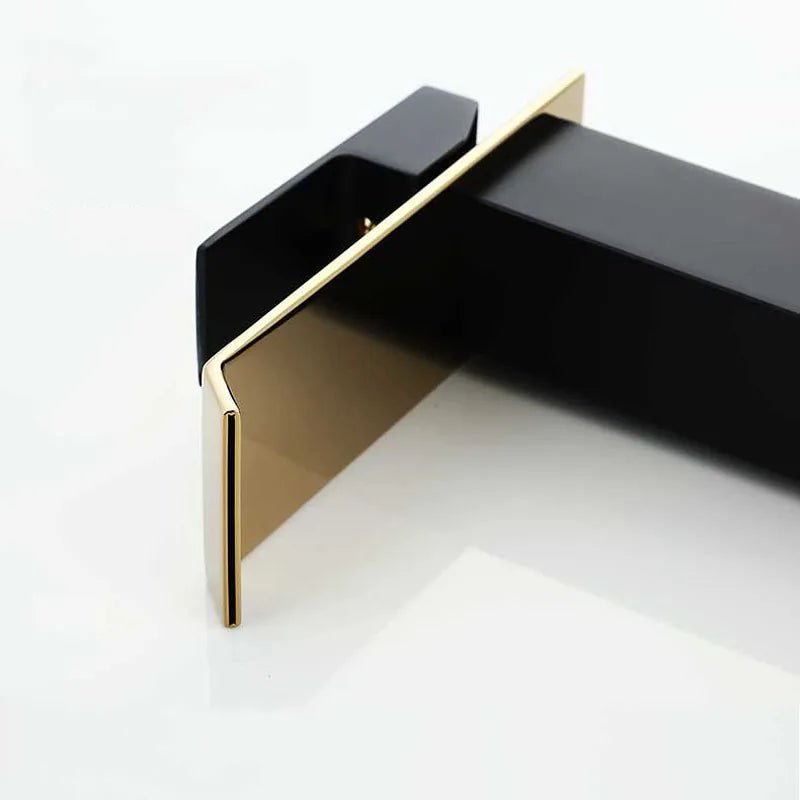 Vòi Lavabo Thác Nước Vàng Đen - Chậu Nóng Lạnh - Daisan Store