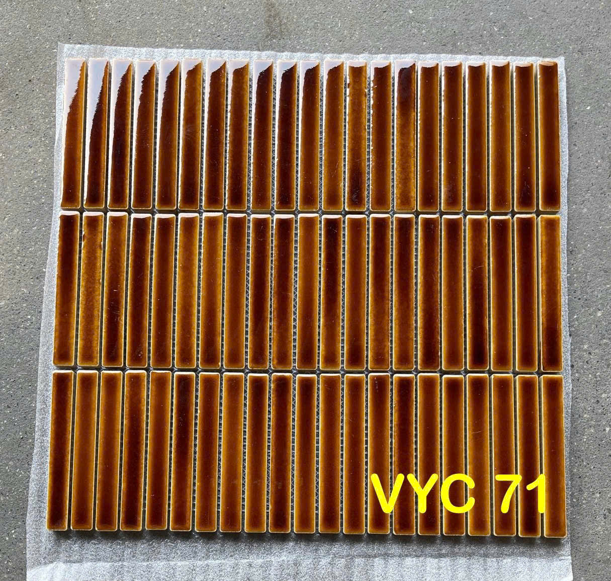 Gạch Mosaic que đũa nâu