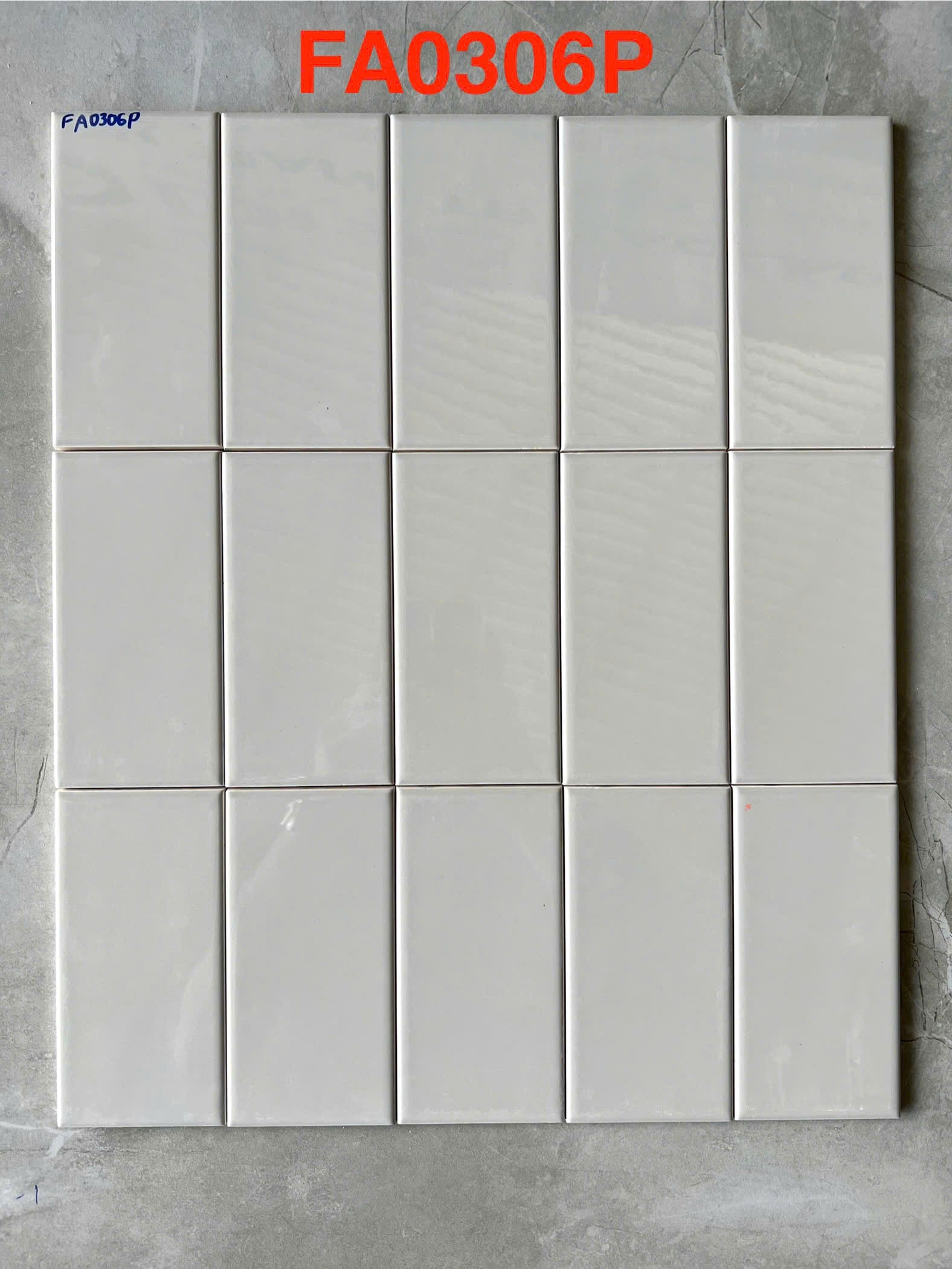 Gạch thẻ Việt Nam xám bóng phẳng KT 75x150mm loại 1    mã FA0306P