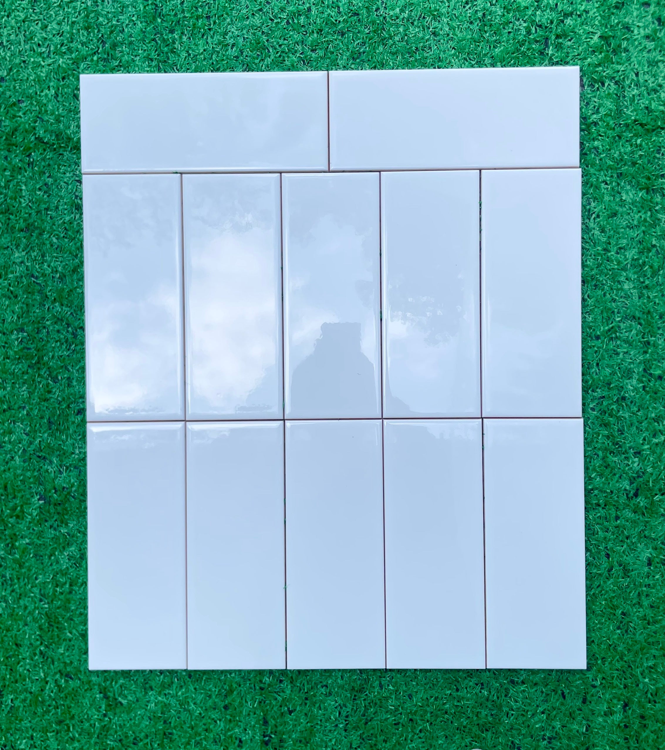 Gạch thẻ Việt Nam trắng bóng phẳng KT 100x250mm loại 1 mã STA10250