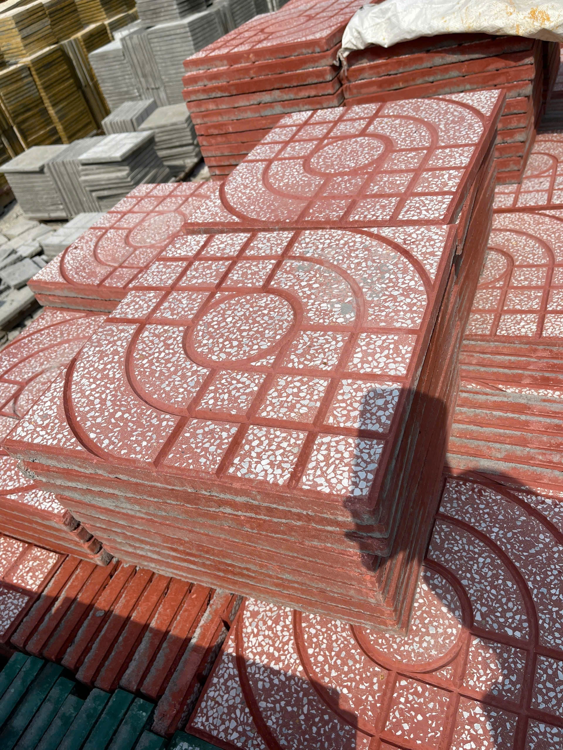 Gạch lát vỉa hè XV-1