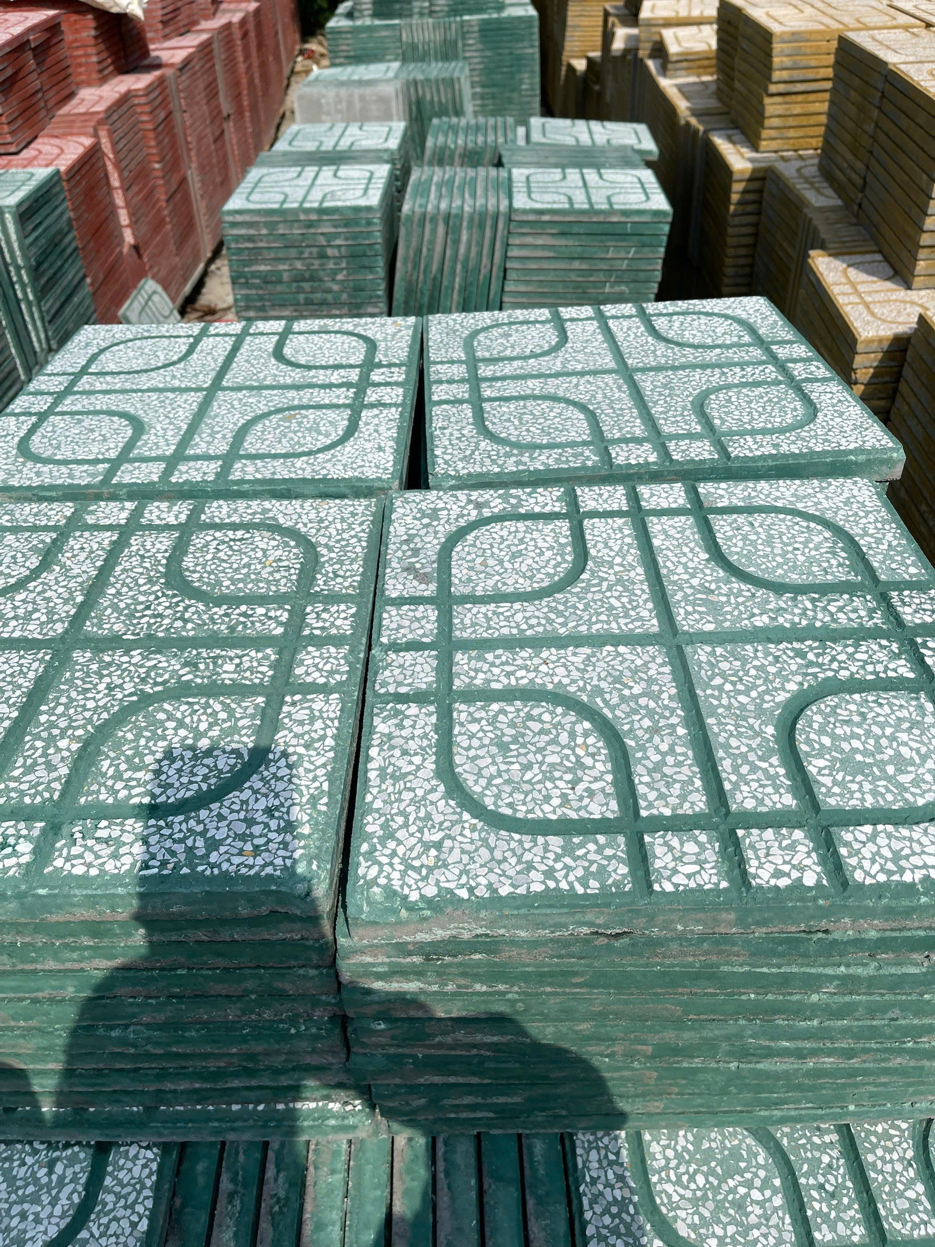 Gạch lát vỉa hè XV-12