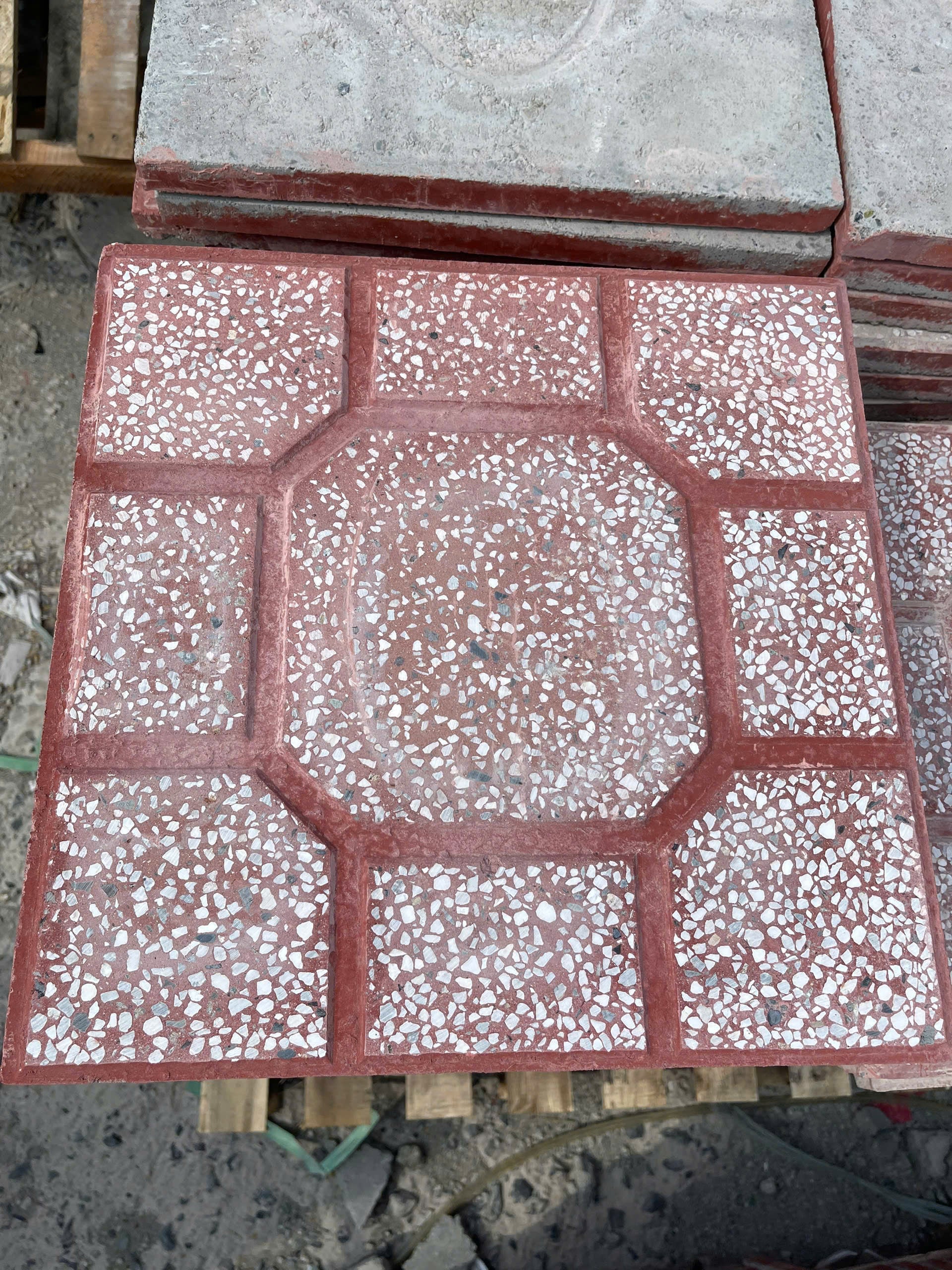 Gạch lát vỉa hè XV-5