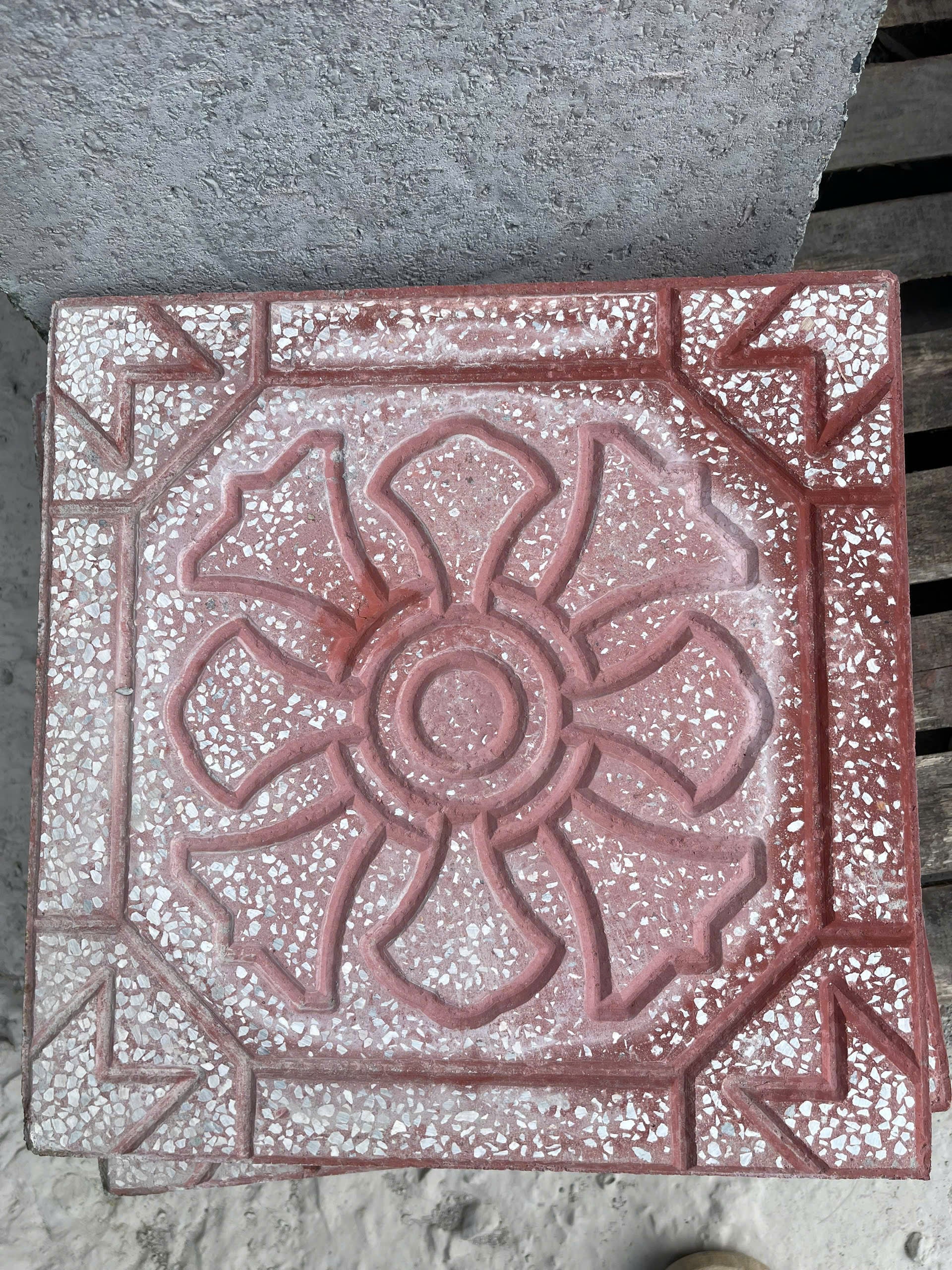 Gạch lát vỉa hè XV-5