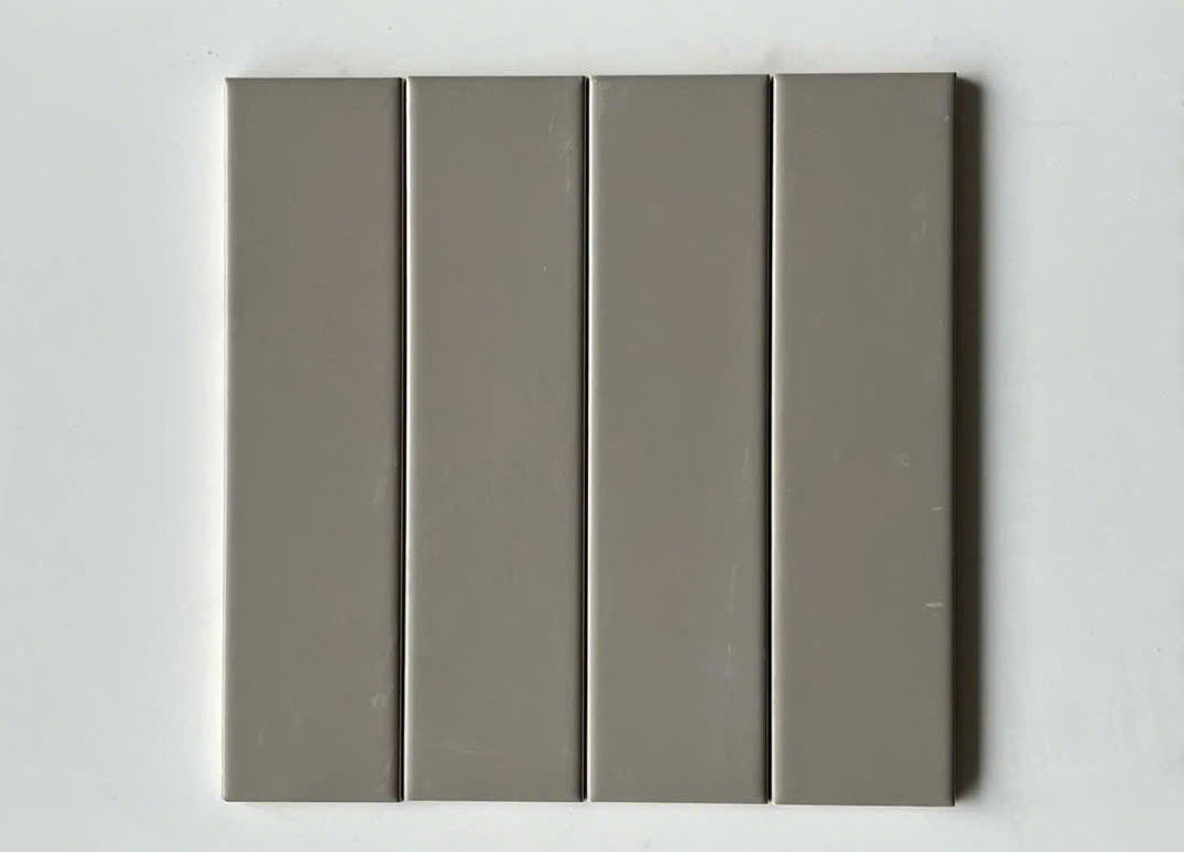 Gạch thẻ 50x200mm xám nâu mờ UTC28M